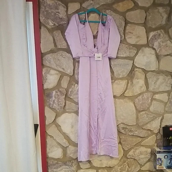 Missguided Lavendar Satin Cold Shoulder maxi dress size US 2 new with tags - Picture 2 of 8